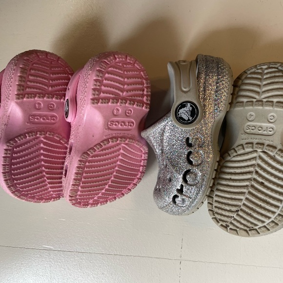 Crocs size 4 - Picture 2 of 2